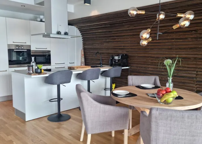 The Seaview - Harbour! Апартаменты Тромсё